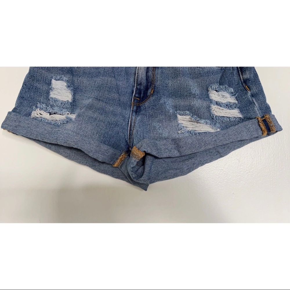 Bullhead high-rise women’s shorts - Picture 3 of 6